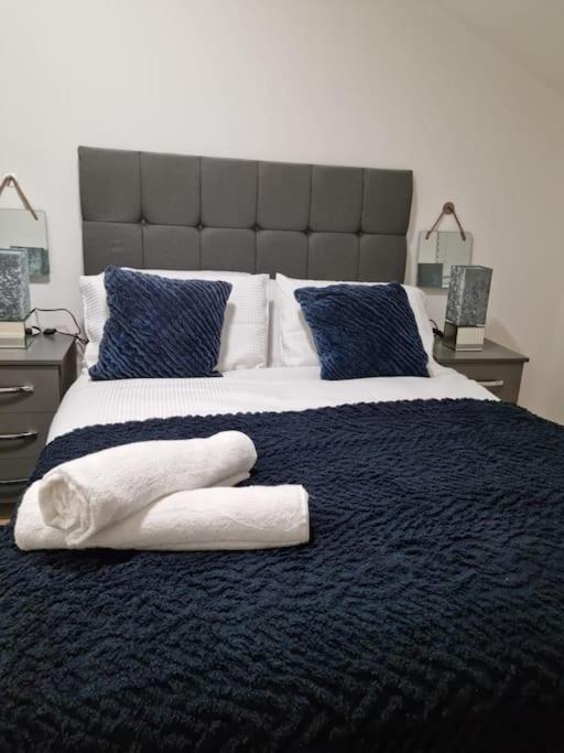 Impeccable 2-Bed House Apartment London Luaran gambar