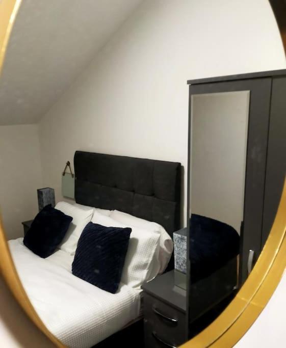 Impeccable 2-Bed House Apartment London Luaran gambar